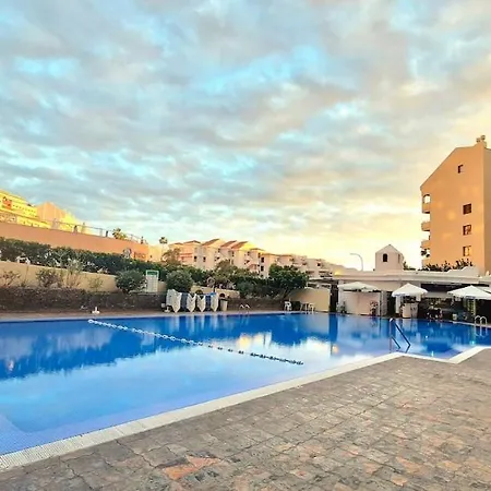 Modern In Castle Harbour لوس كريستيانوس