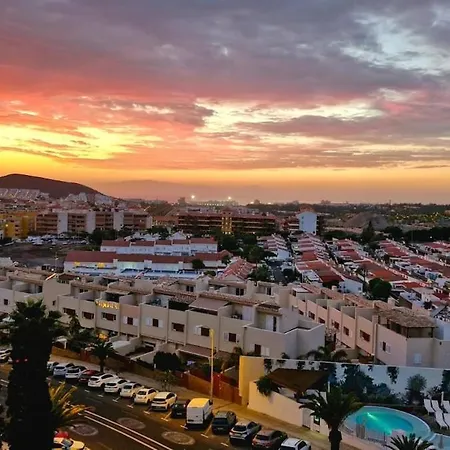 Modern In Castle Harbour شقة *
