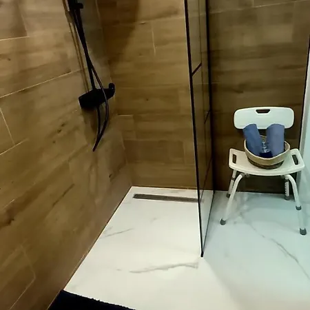 Modern In Castle Harbour *