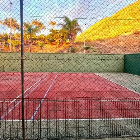 Modern In Castle Harbour 公寓 *