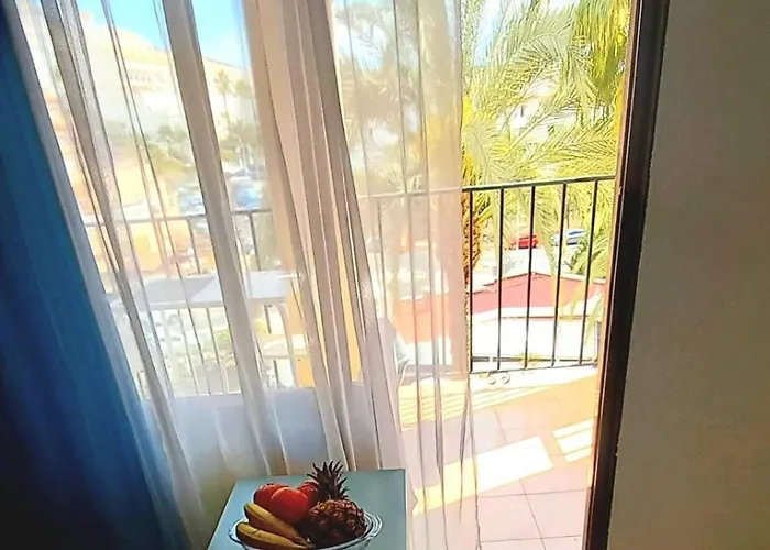Modern In Castle Harbour * 로스크리스티아노스