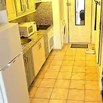 Modern In Castle Harbour דירה לוס כריסטיאנוס